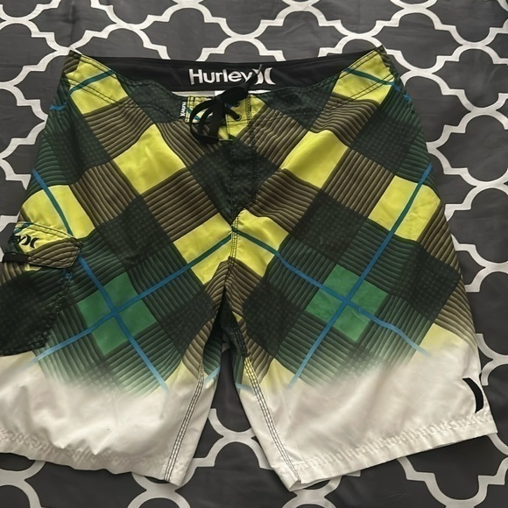 Board shorts